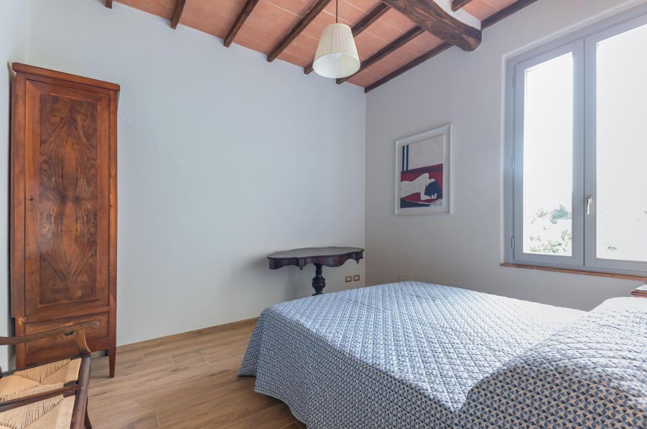 Porta Romana Elegant Apartments With Private Parking! Сиена Экстерьер фото