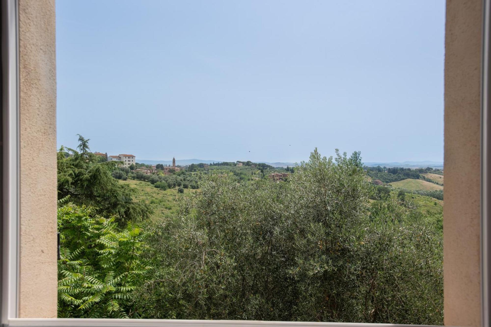 Porta Romana Elegant Apartments With Private Parking! Сиена Экстерьер фото