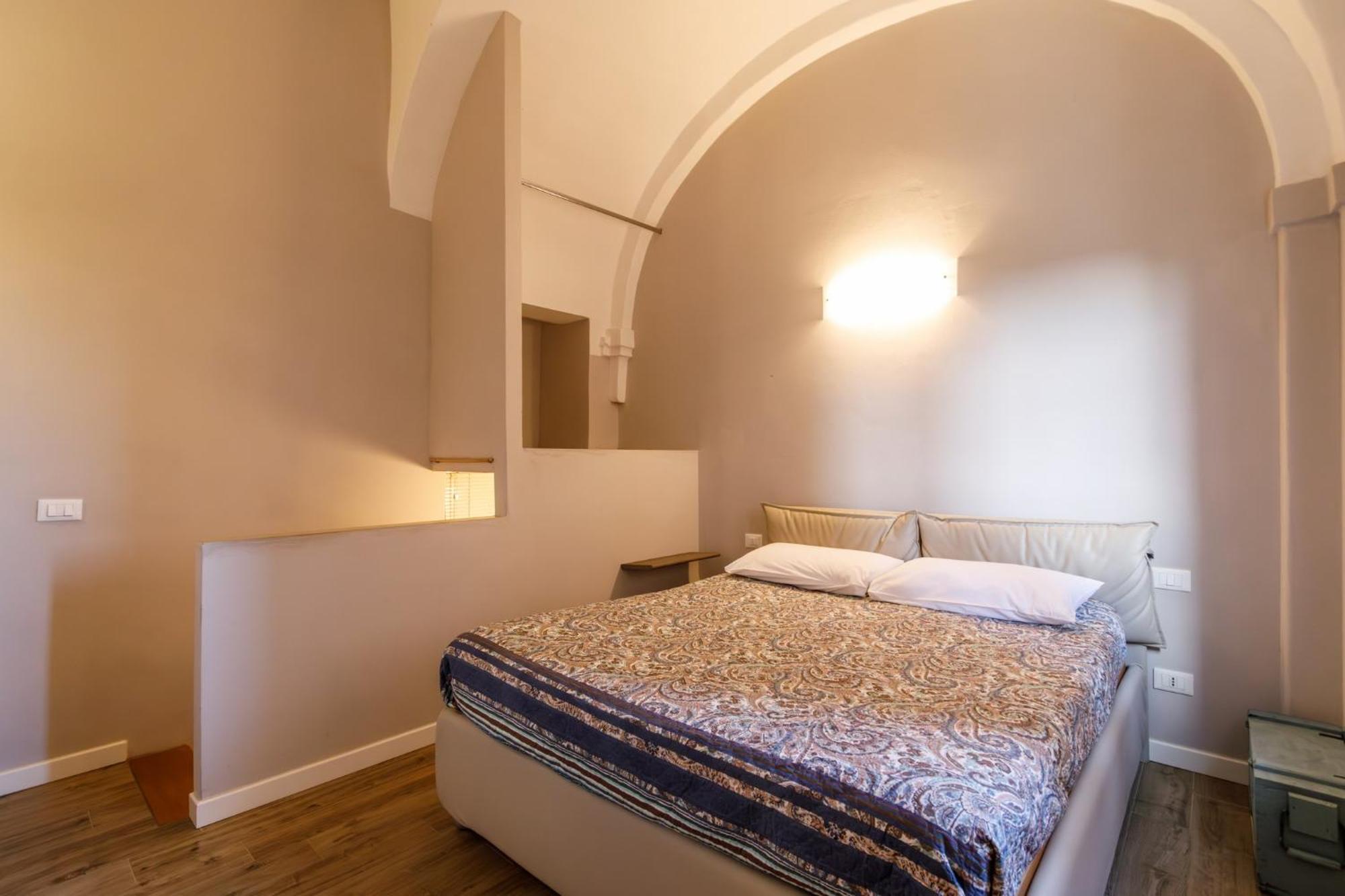 Porta Romana Elegant Apartments With Private Parking! Сиена Экстерьер фото